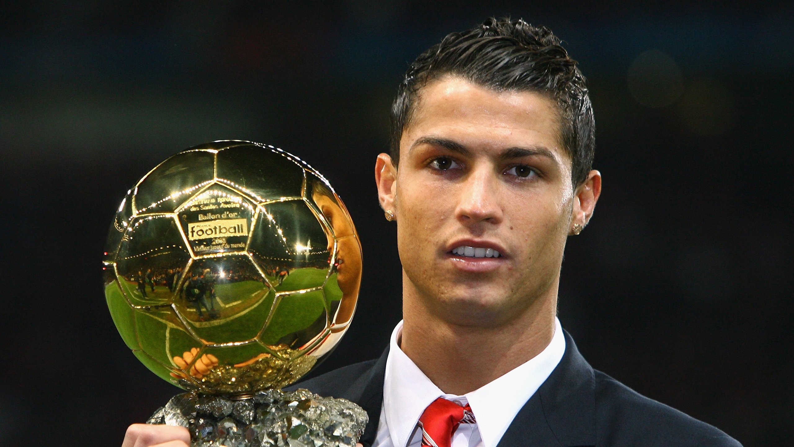 世界杯荣耀永存：经典瞬间，激励千秋！，世界杯荣誉高吗