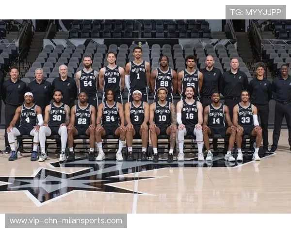 鹈鹕双星合体，球队冲击季后赛形势明朗，鹈鹕最新阵容